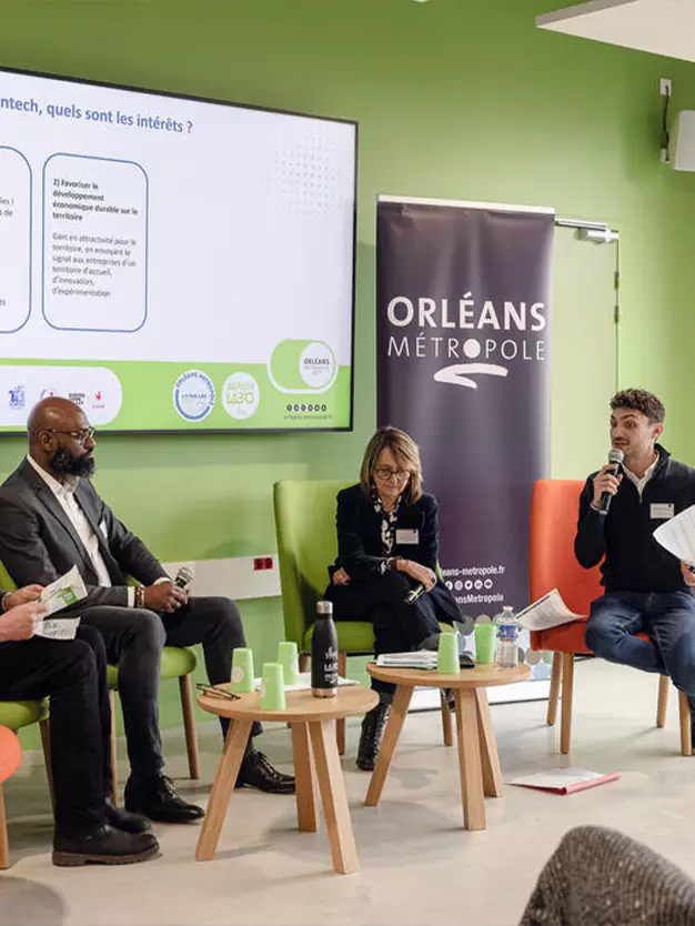 Vue d'un meeting à l'Agreen Lab'O